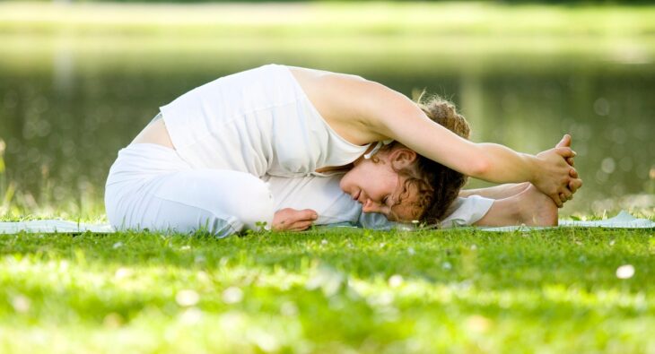 Pożegnaj się z Rozstępami na Zawsze! Sprawdź Najlepszy Krem na Rozstępy w Ciąży!